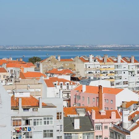 Renovated Sunny Apartment With Amazing Sunset Balcony , By Timecooler Lisboa Ngoại thất bức ảnh