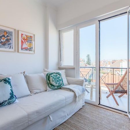 Renovated Sunny Apartment With Amazing Sunset Balcony , By Timecooler Lisboa Ngoại thất bức ảnh