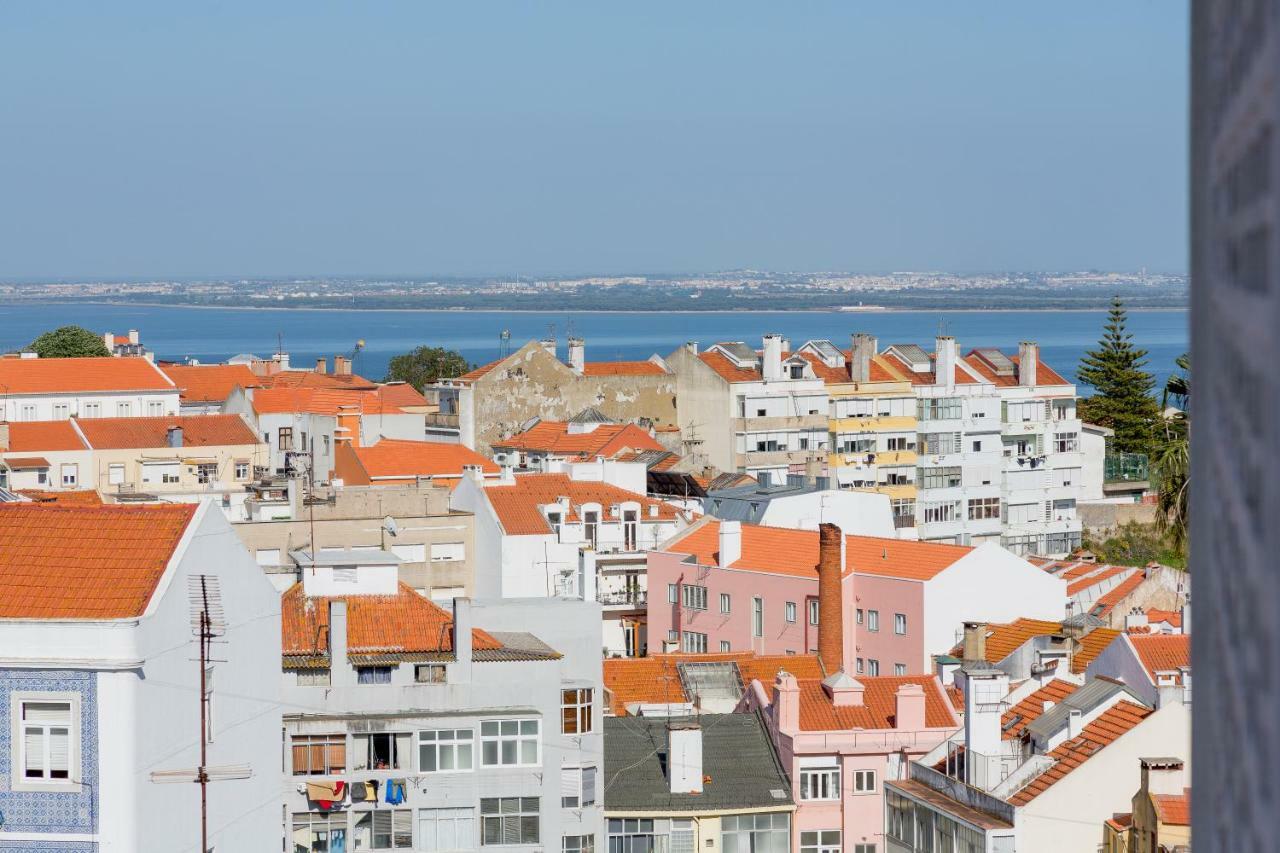 Renovated Sunny Apartment With Amazing Sunset Balcony , By Timecooler Lisboa Ngoại thất bức ảnh