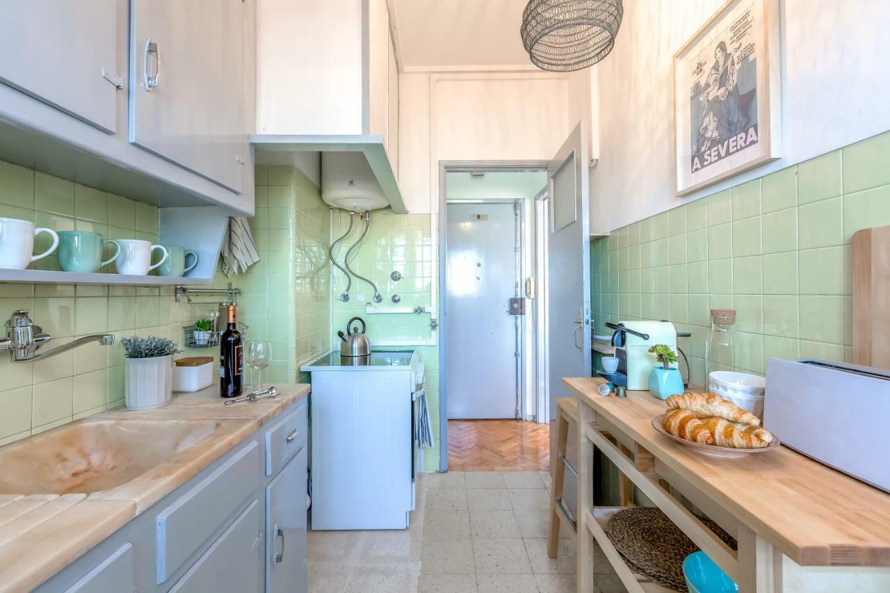Renovated Sunny Apartment With Amazing Sunset Balcony , By Timecooler Lisboa Ngoại thất bức ảnh